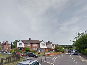 Supporting image for story: Warning after man tries to get Telford schoolgirl into his car