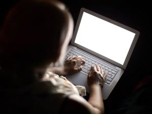 Supporting image for story: Hackers hit Pornhub users with advertising malware