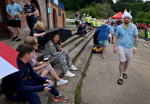 Severn Hospice Dragon Boat Festival