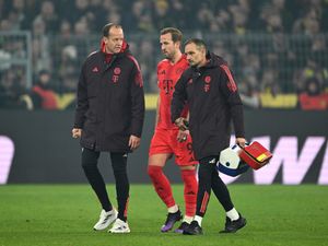 Supporting image for story: Harry Kane out ‘for the time being’ after hamstring tear