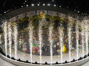 Supporting image for story: IOC president hails ‘new kind of Winter Games’ at Milan-Cortina closing ceremony