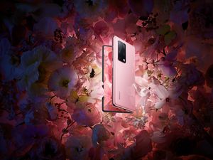 Supporting image for story: Huawei announces Mate X2 foldable phone