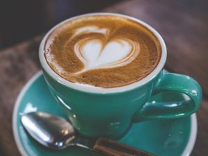 Supporting image for story: 8 amazing stories of love blossoming later in life