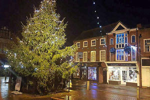 Supporting image for story: Mayor frustrated over Market Drayton's Christmas lights