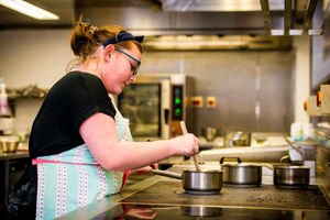 Supporting image for story: Youngsters cooking on gas in contest - with pictures