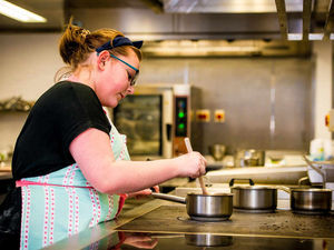 Supporting image for story: Youngsters cooking on gas in contest - with pictures