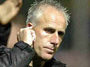 Supporting image for story: Wolves 0 Portsmouth 1