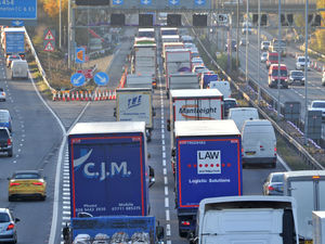 Supporting image for story: Black Country M6 crash resulting in long delays 