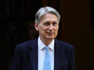 Supporting image for story: Chancellor claims no-deal Brexit ‘hit’ to exchequer of £90 billion