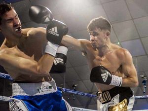 Supporting image for story: Luke Paddock overwhelms a late call up