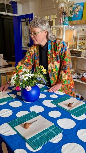 Josie of Josephine.b getting ready for a lino print workshop