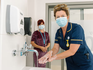 Supporting image for story: Hospital's infection control praised in new report