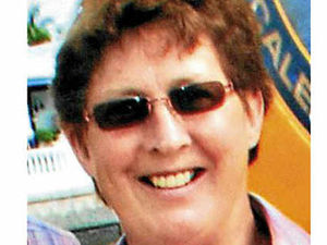 Supporting image for story: Husband held his dying wife in arms