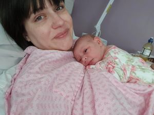 Supporting image for story: Wolverhampton maternity staff praised for going 'above and beyond'