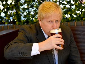 Supporting image for story: Drinkers not coming home (for another 15 minutes) as PM extends pub closing time