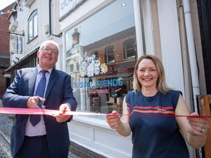 Supporting image for story: Fur-endly pet boutique opens doors in Newport 