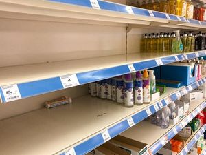 Supporting image for story: Hand sanitiser sales restricted by pharmacy chains amid coronavirus outbreak