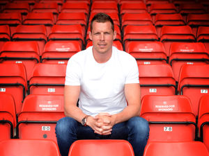 Supporting image for story: Dean Keates: Chris Dunn can make Liam Roberts a better Walsall goalkeeper