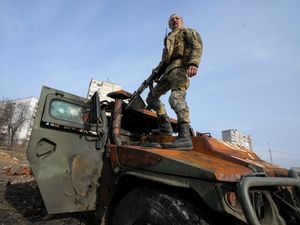 Supporting image for story: UK distances itself from Biden plea that Vladimir Putin ‘cannot remain in power’