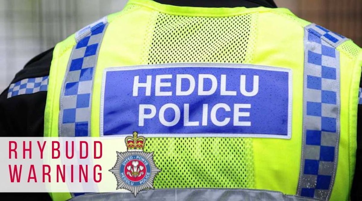 A489 closed in Mid Wales after crash: Police urge drivers to avoid the area