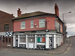 Supporting image for story: Man stabbed to death outside Birmingham pub