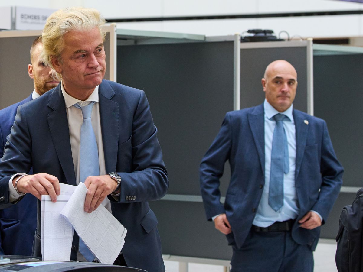 Exit poll suggests Dutch election result too close to call