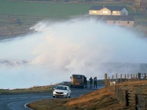 Supporting image for story: How to stay safe when driving in high winds