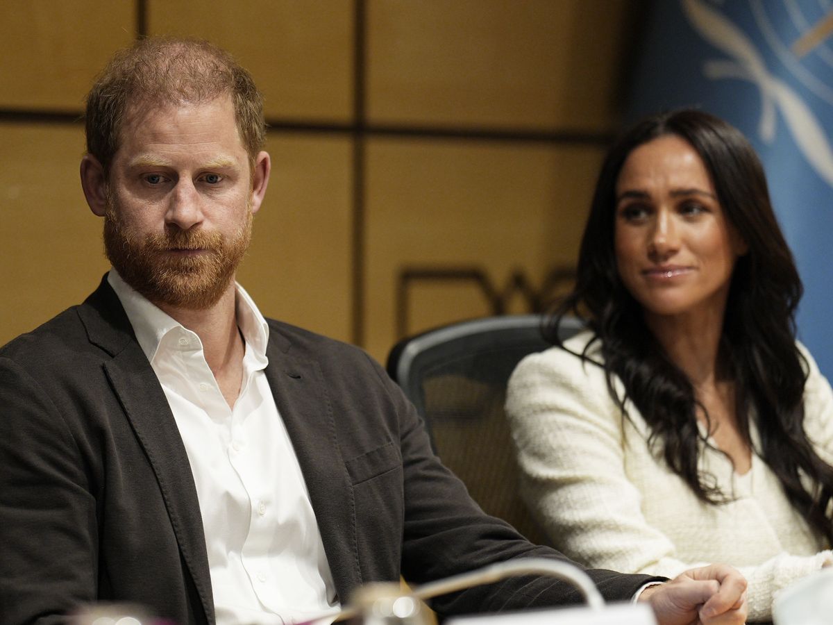 Sussexes start two-day Jordan visit with roundtable summit on refugees&rsquo; needs
