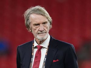 Supporting image for story: Keir Starmer says Jim Ratcliffe’s immigration comments ‘offensive and wrong’