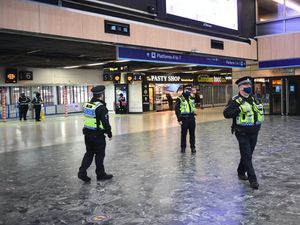 Supporting image for story: New Covid rules should ‘flatten curve’, MPs told, amid hints of further measures