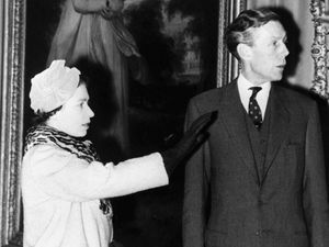 Supporting image for story: Elizabeth II kept in dark over Palace traitor Anthony Blunt