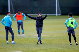Mason calls the shots during a drill. (Photo by Adam Fradgley/West Bromwich Albion FC via Getty Images)