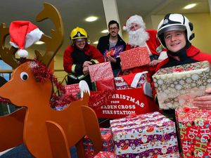 Supporting image for story: Cradley Heath firefighters hand out festive donations