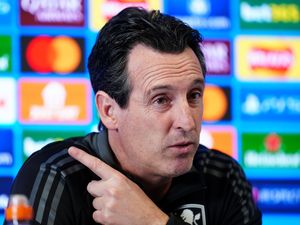 Unai Emery at a press conference