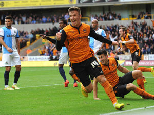 Supporting image for story: Lee Evans signs new contract at Wolves