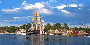 Claim to fame – Mystic Seaport is a museum in the village made famous by Julia Roberts