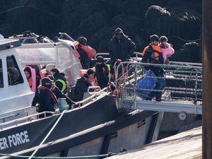 Supporting image for story: Migrants arrive after crossing Channel for first time in two weeks