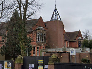 Supporting image for story: Owners of crumbling eye infirmary told 'get on with redevelopment'