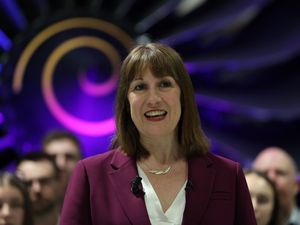 Rachel Reeves speaks to an audience