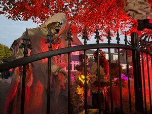 The monsters behind hells gate on the Walsall Road