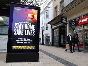 Supporting image for story: More than 80,000 deaths as experts warn lockdown not strict enough