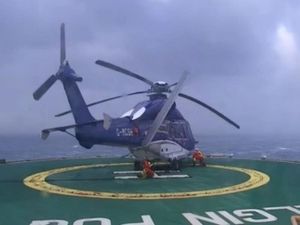 Supporting image for story: Broken helicopter blade ‘narrowly missed’ worker on oil rig, report finds