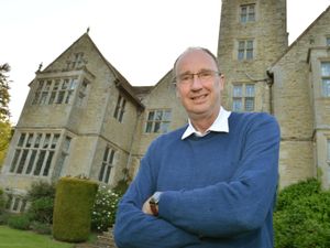 Supporting image for story: Shropshire cricket fans spend evening with Jonathan Agnew