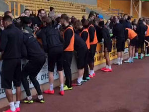 Supporting image for story: Videos: Wolves have a ball at open training
