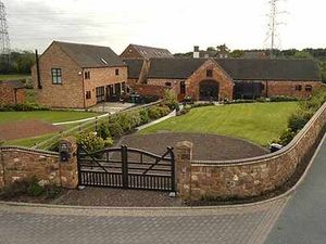 Supporting image for story: Homes of the Week: Get away from it all