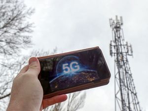 Supporting image for story: Space agencies seek ideas on how 5G and technology could boost logistics