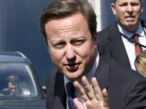 Supporting image for story: David Cameron defends decision to cut £138m on schools