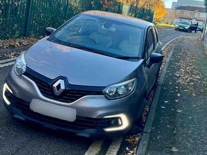 Supporting image for story: Driver of stolen car 'drops mum off' before crashing in bid to avoid police