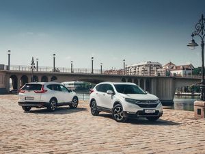 Supporting image for story: Pricing and specifications confirmed for new Honda CR-V Hybrid