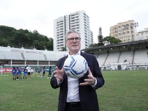 Supporting image for story: Starmer wants football Bill passed ‘quickly’ amid new breakaway league attempt